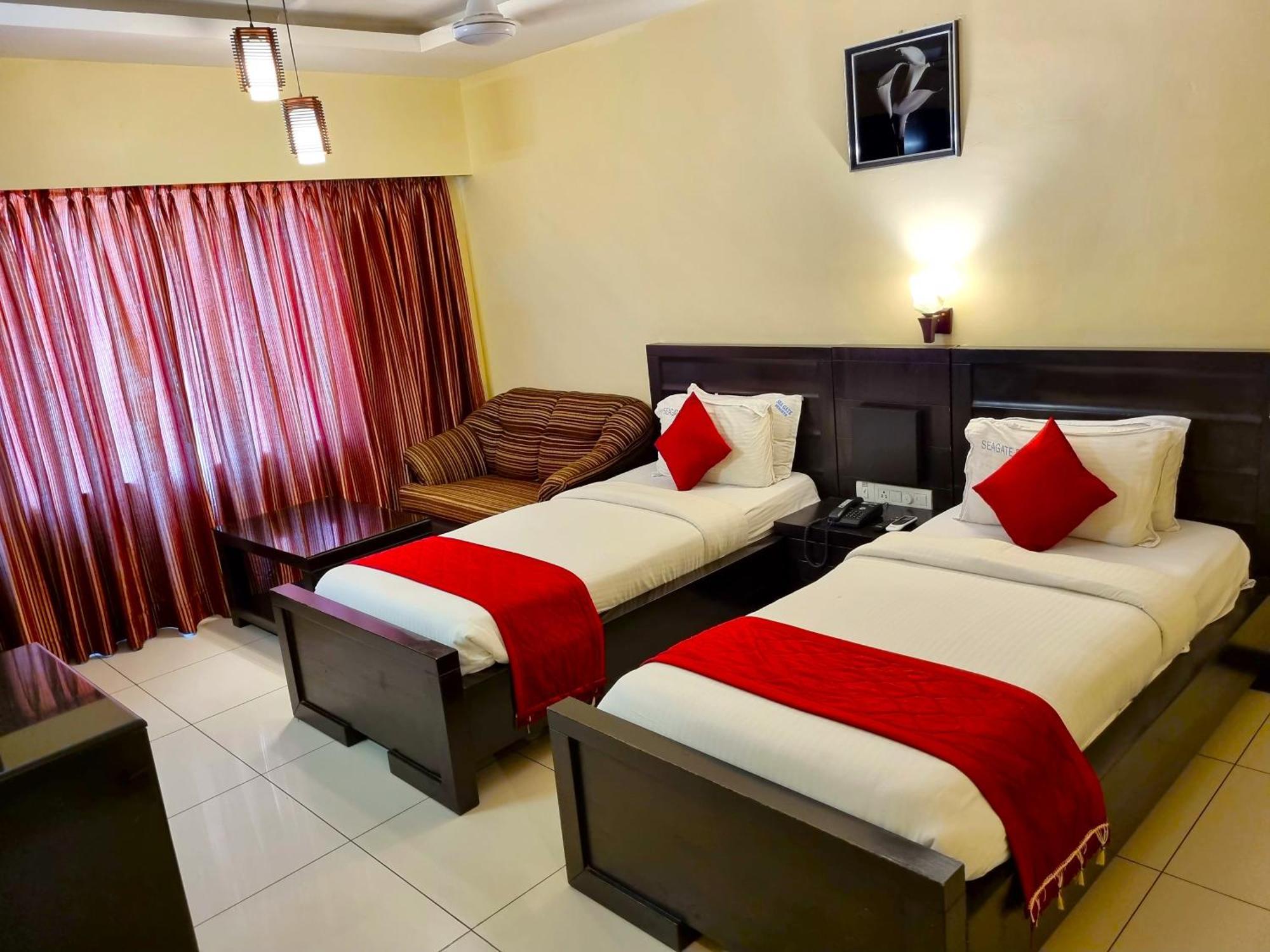 Seagate Church View Resorts Velankanni Ngoại thất bức ảnh